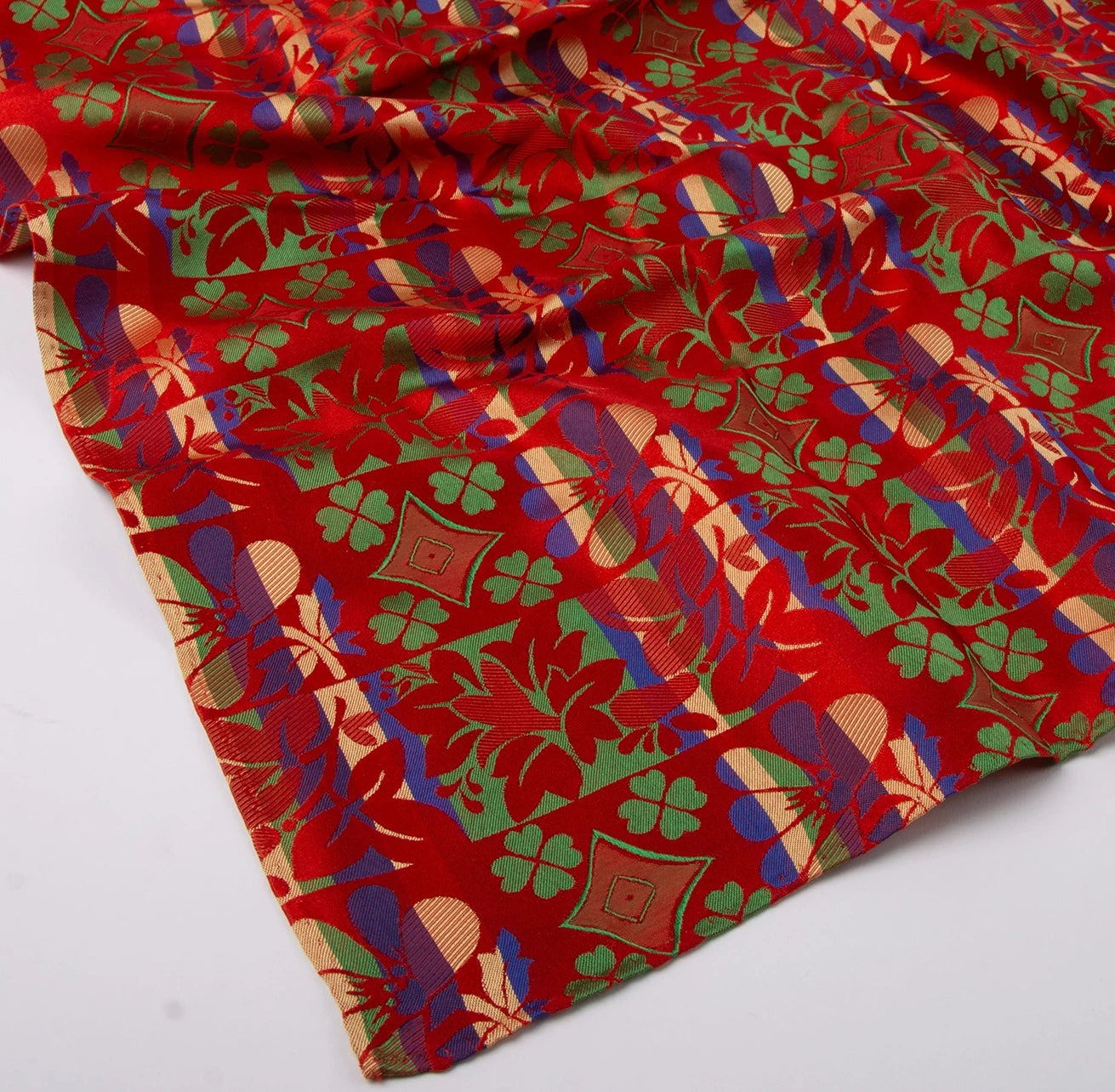 Kløvereng Silkeskjerf  ⎮  114