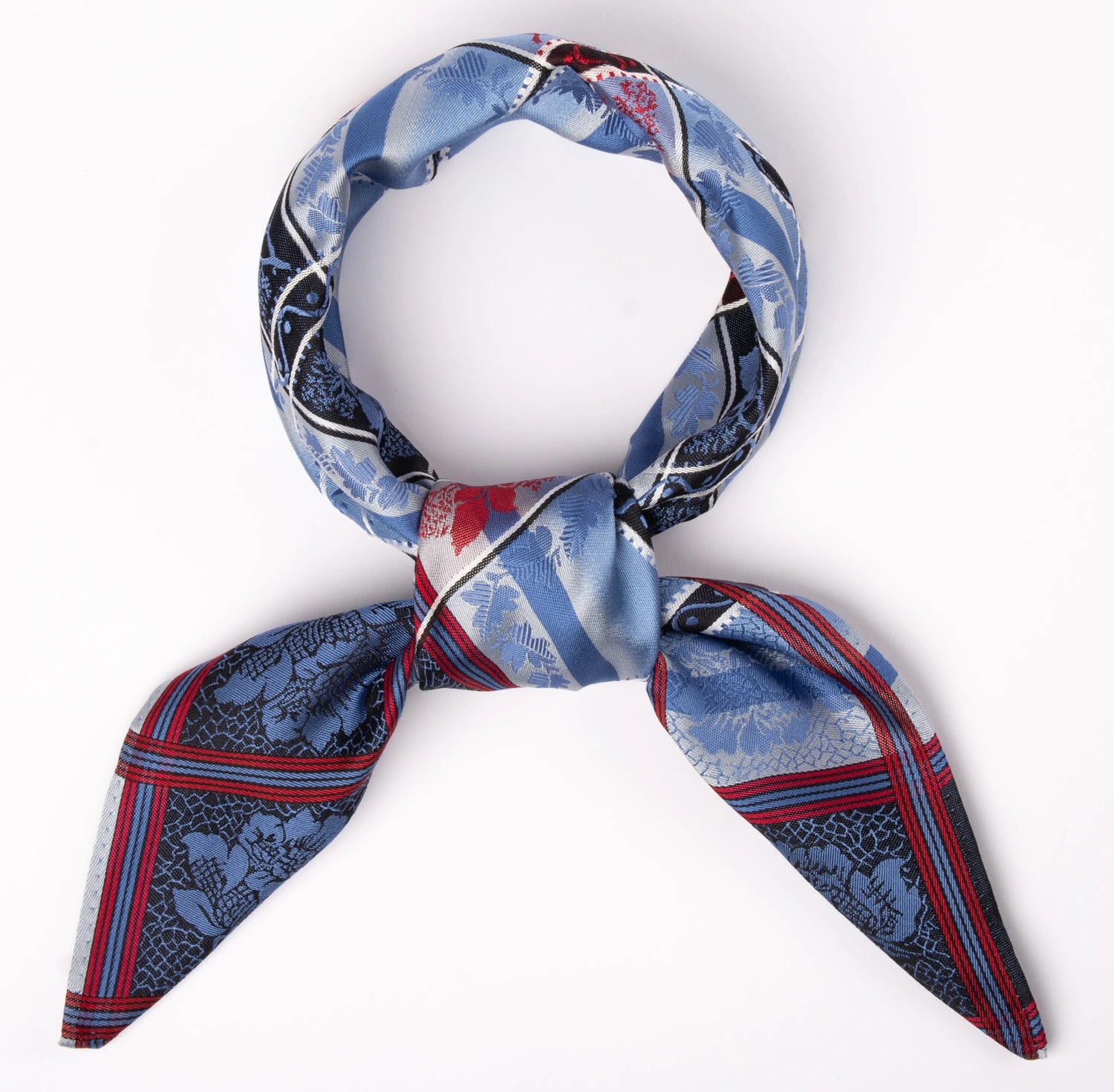 Eufemia Silkeskjerf ⎜ 01