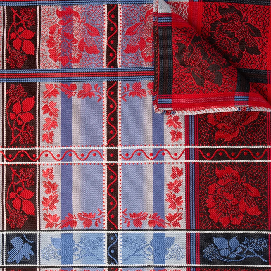 Eufemia Silkeskjerf ⎜ 04