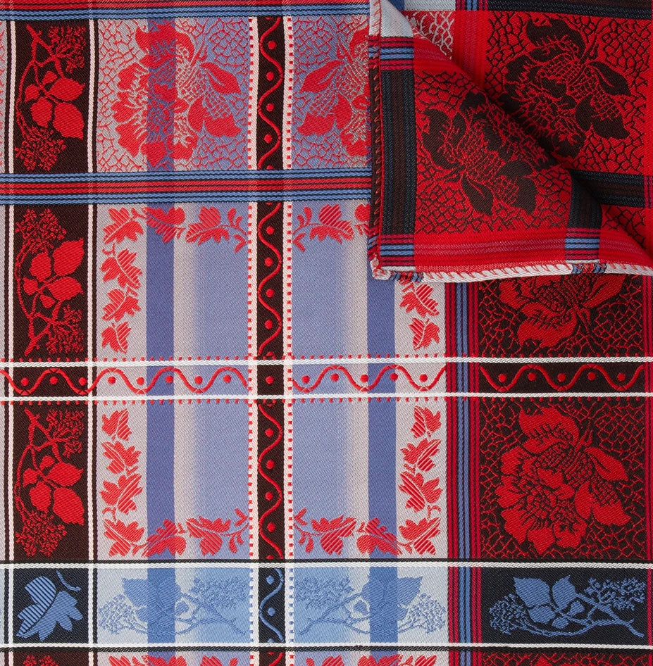 Eufemia Silkeskjerf ⎜ 04