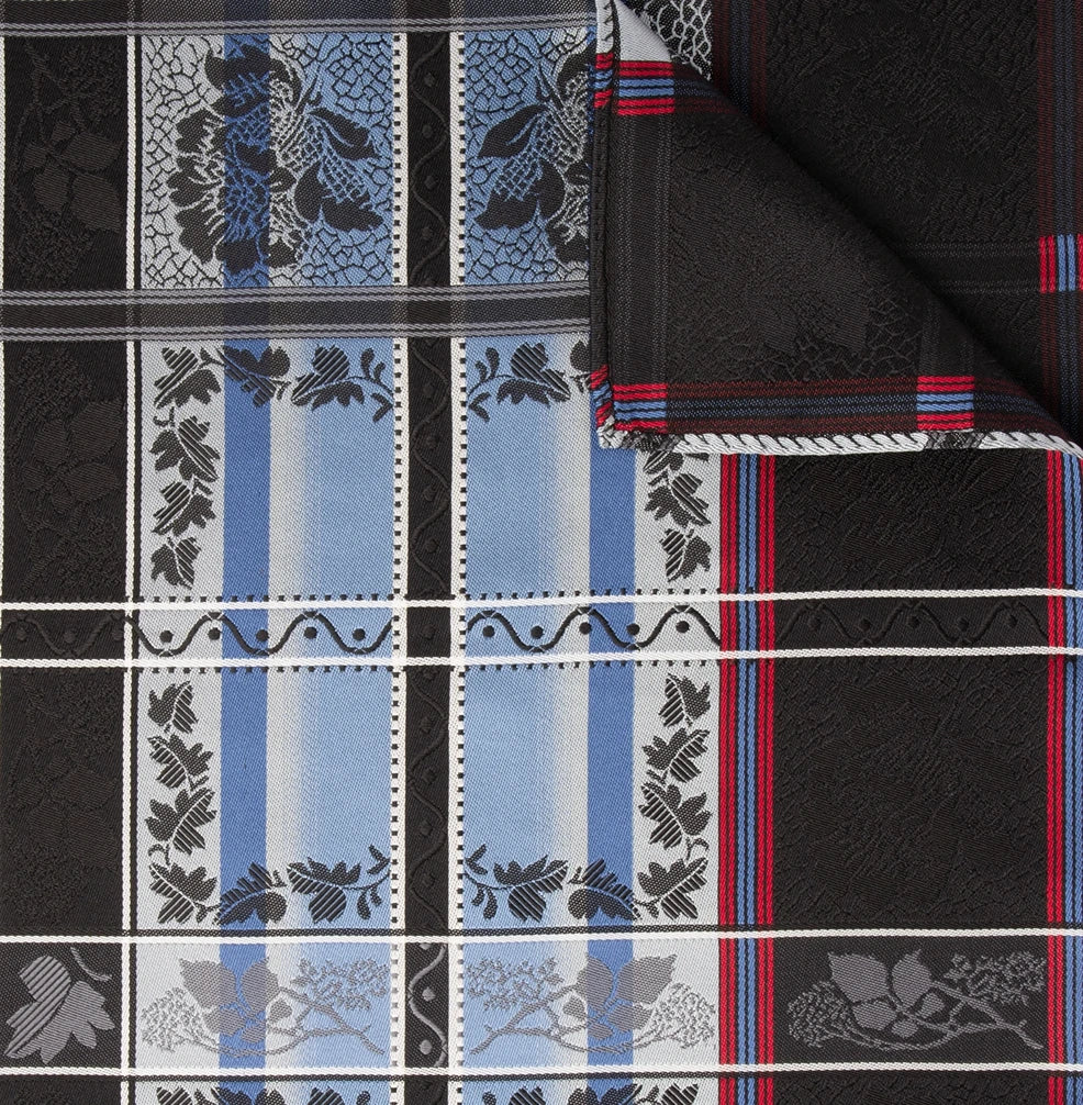 Eufemia Silkeskjerf ⎜ 06