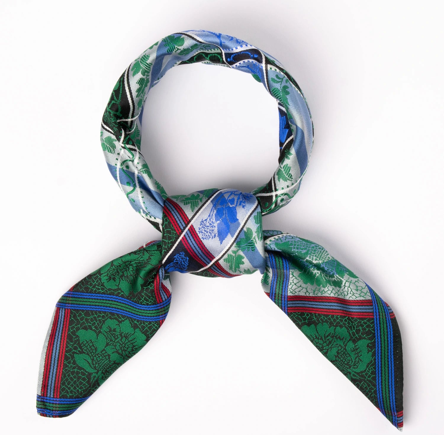 Eufemia Silkeskjerf ⎜ 10