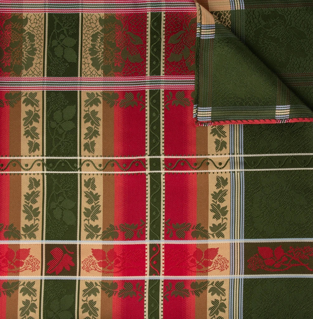 Eufemia Silkeskjerf ⎜ 30