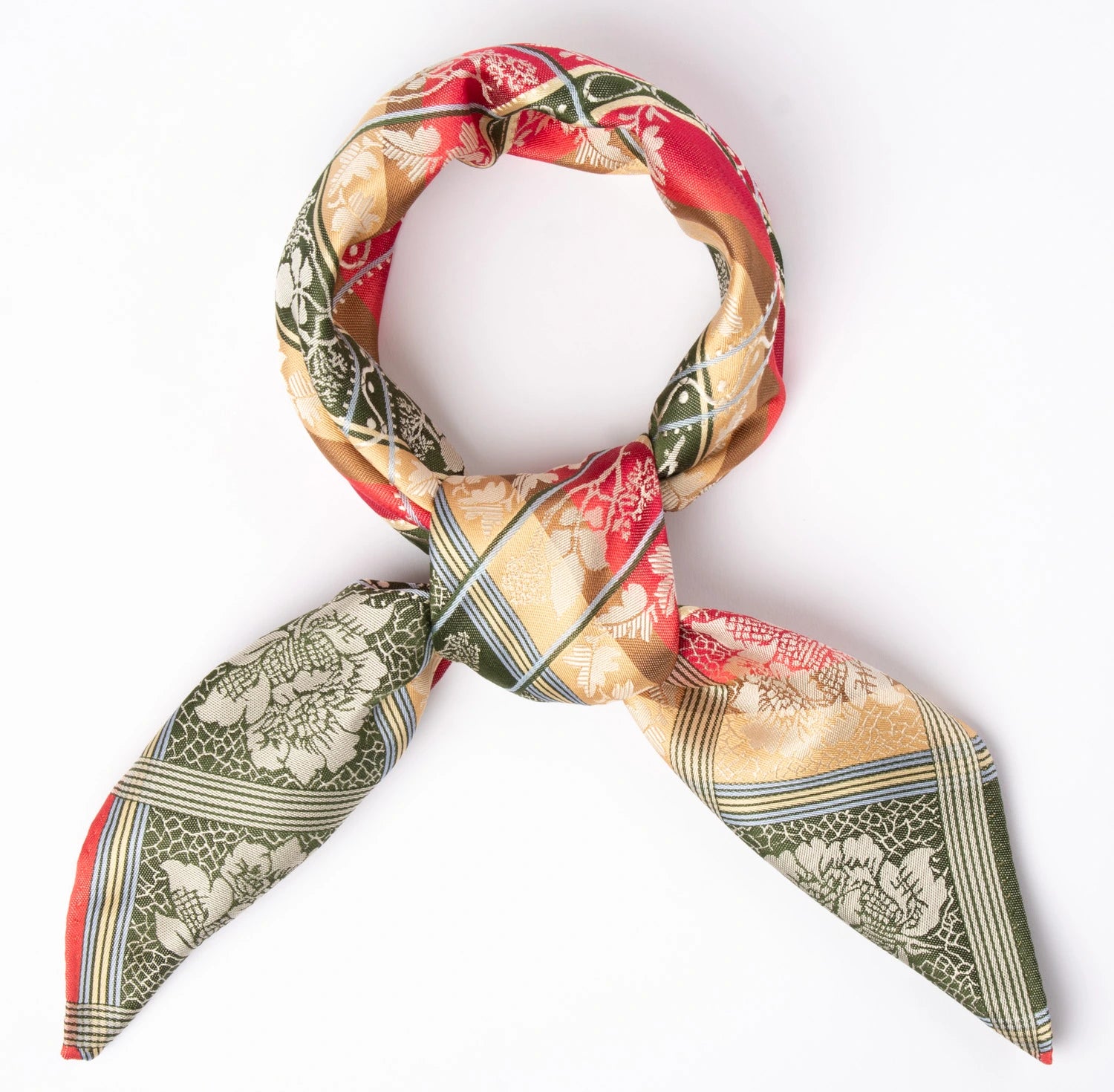 Eufemia Silkeskjerf ⎜ 33