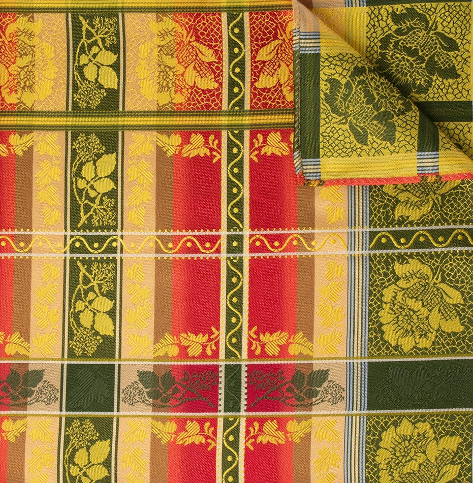 Eufemia Silkeskjerf ⎜ 42