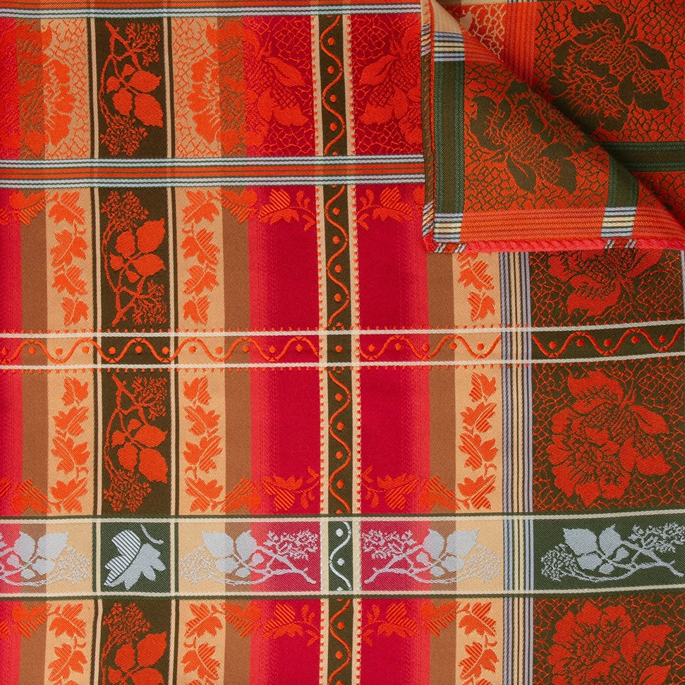 Eufemia Silkeskjerf ⎜ 43