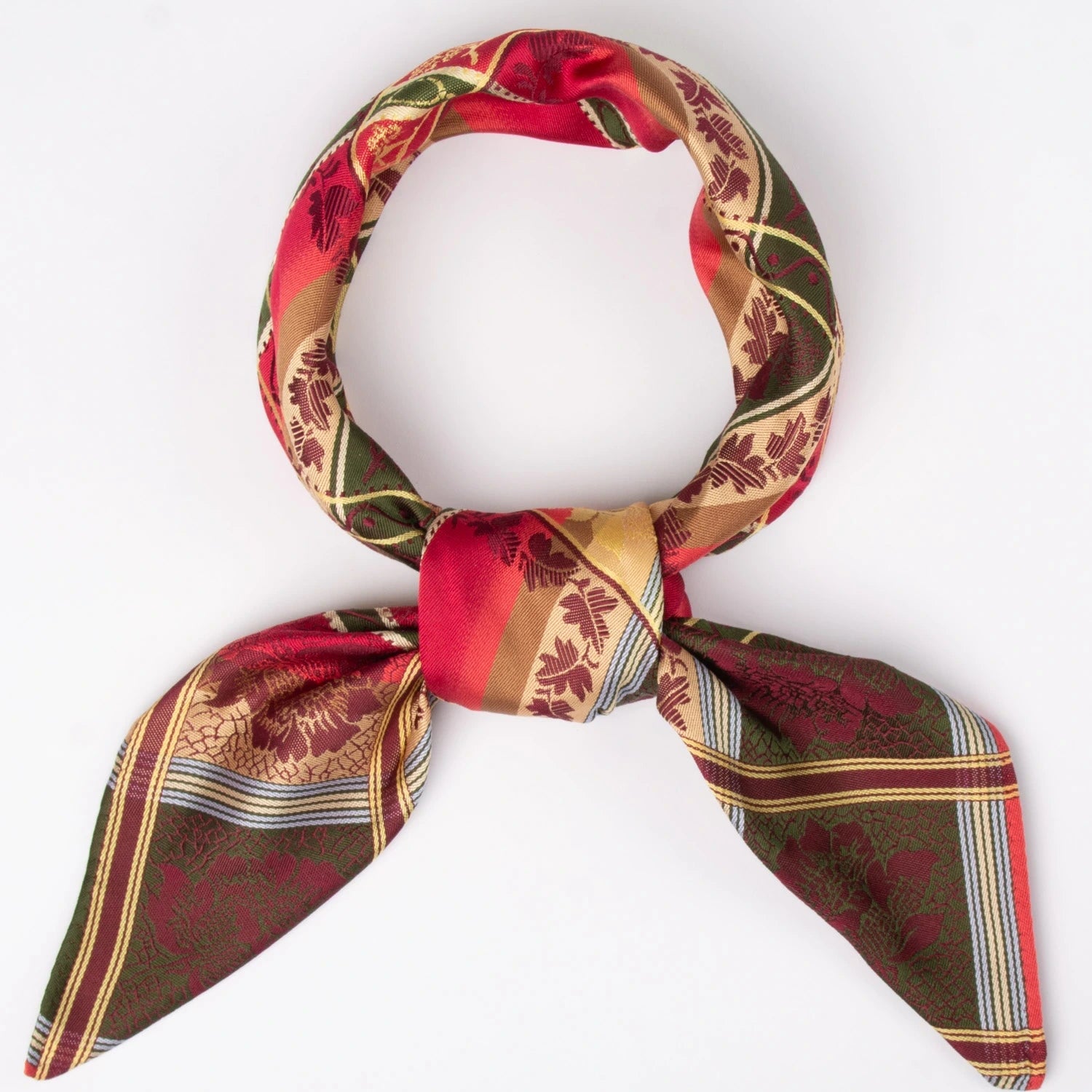 Eufemia Silkeskjerf ⎜ 47