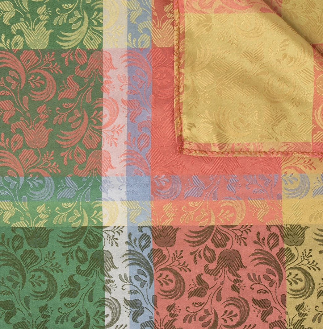 Soria Moria Silkeskjerf  ⎮  90x90cm  ⎮   1