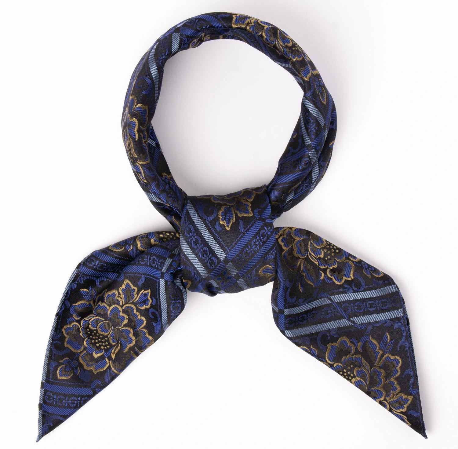 Evita Silkeskjerf  ⎮  20