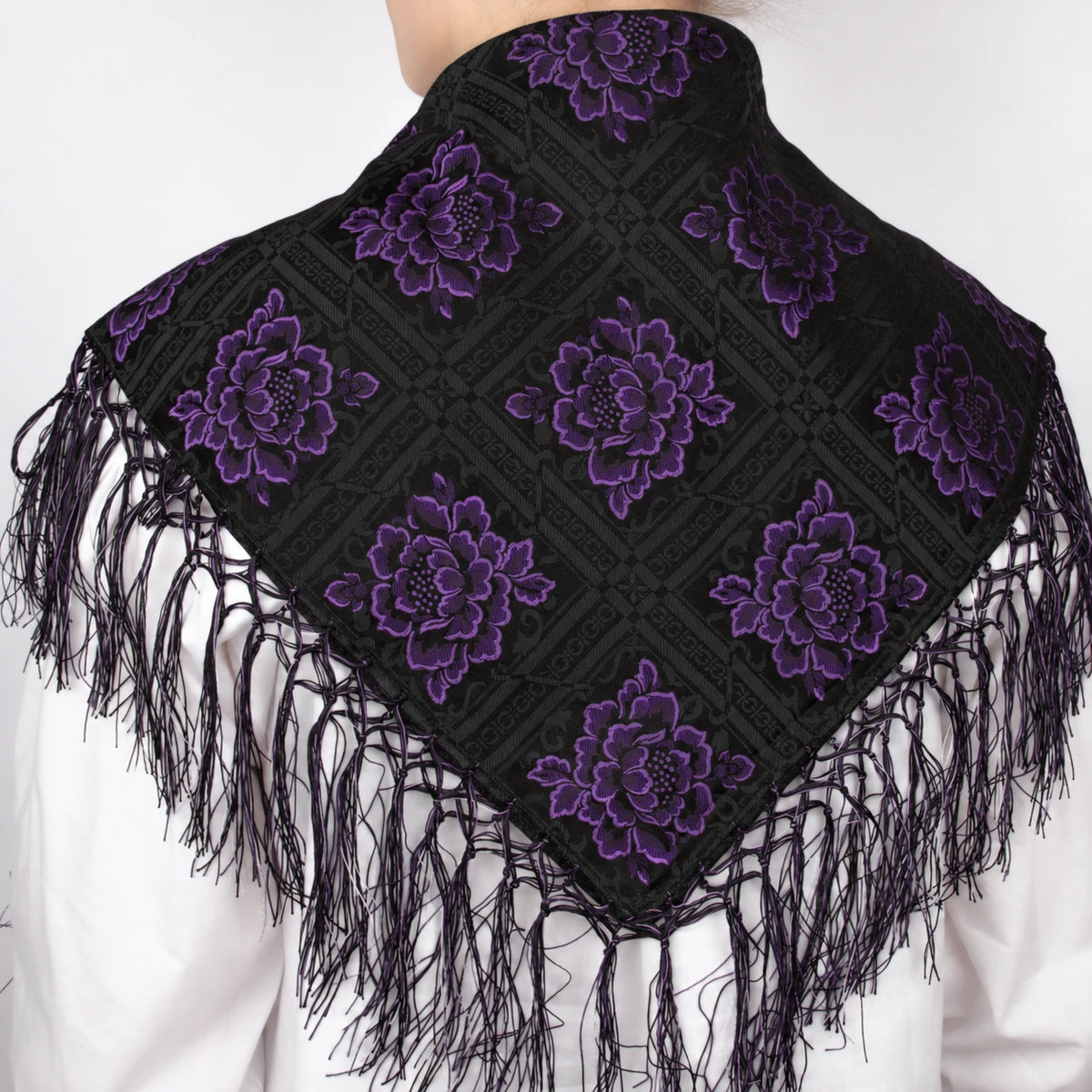 Evita Silkesjal Frynset  ⎮  75x75cm  ⎮  14