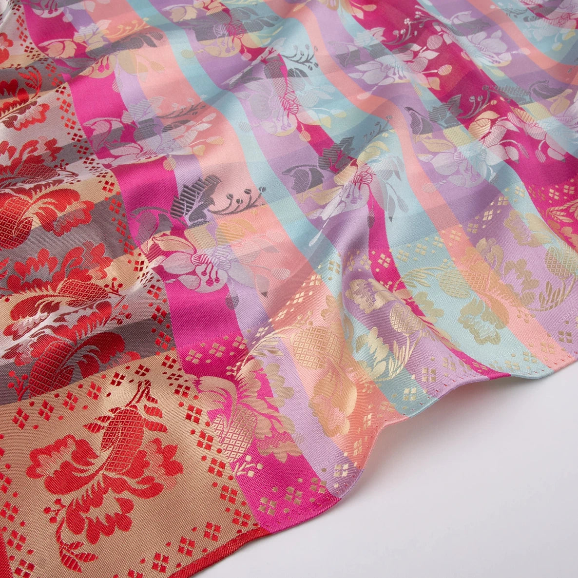 Gabriella Silkeskjerf ⎜ 02