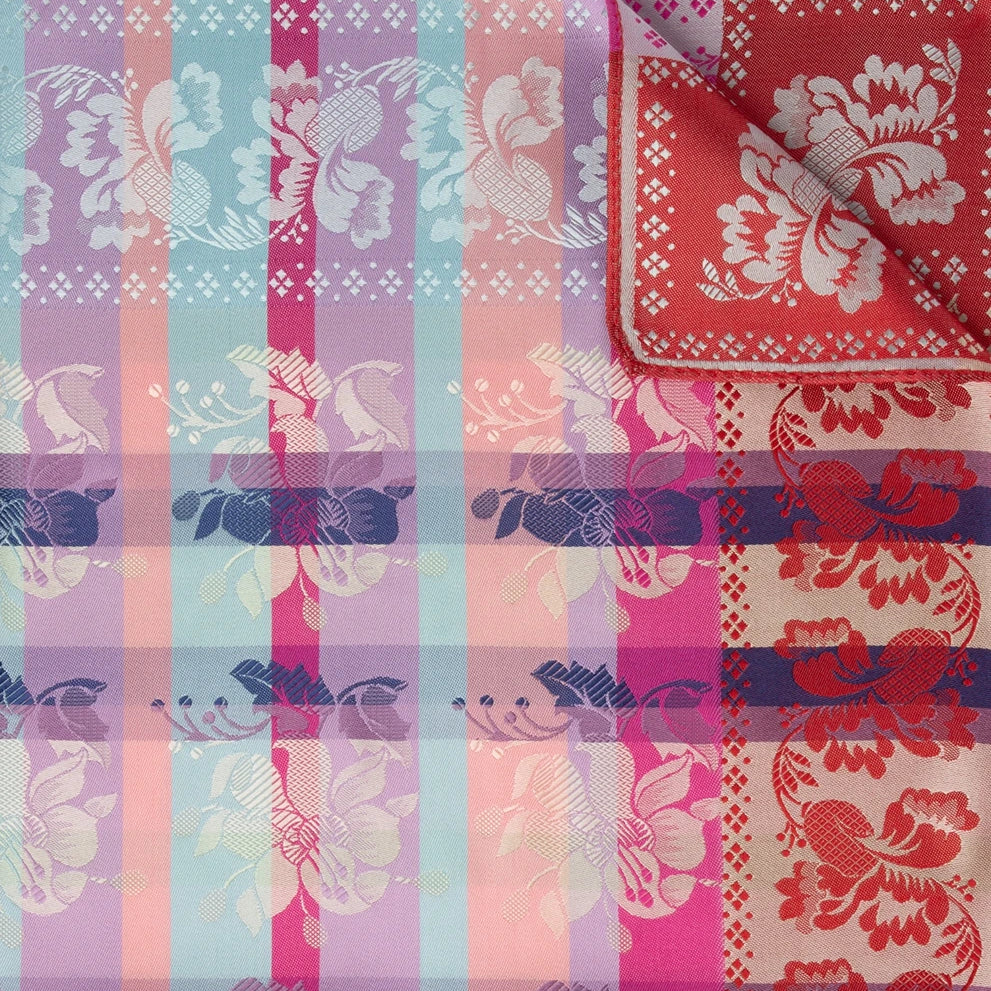 Gabriella Silkeskjerf ⎜ 03