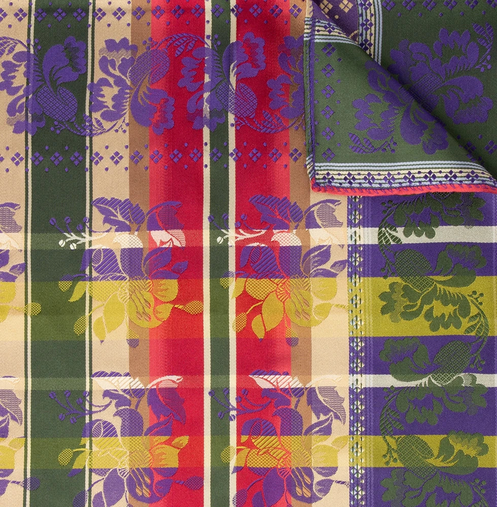 Gabriella Silkeskjerf ⎜ 45