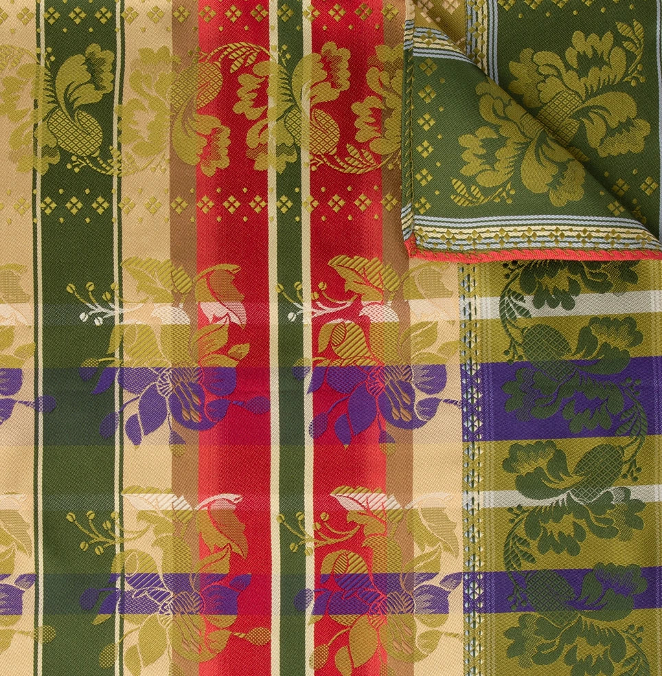 Gabriella Silkeskjerf ⎜ 46