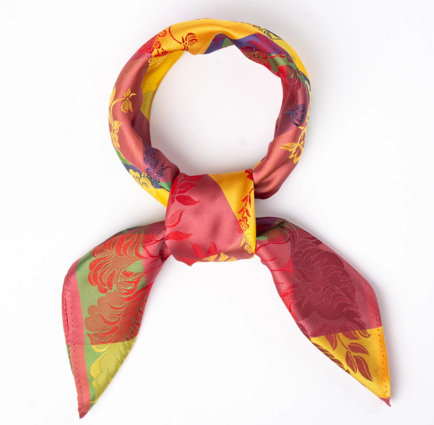 Almoge Silkeskjerf  ⎮  7