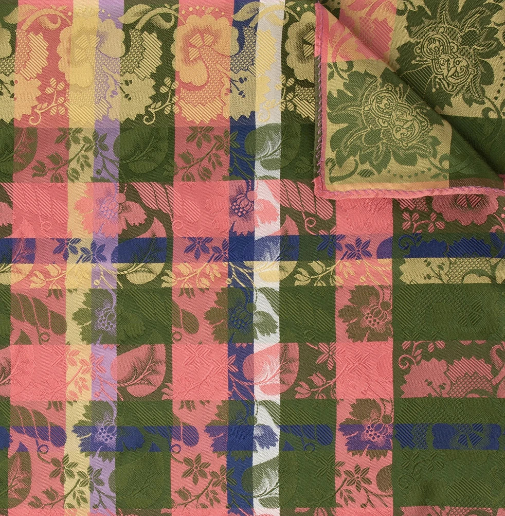 Estelle Silkeskjerf  ⎮  21