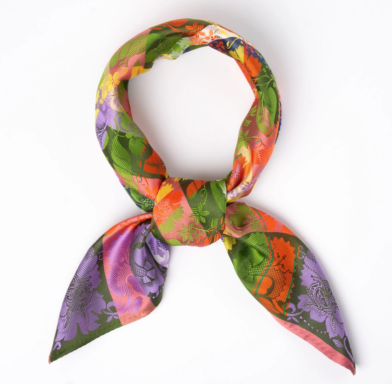 Estelle Silkeskjerf  ⎮  28