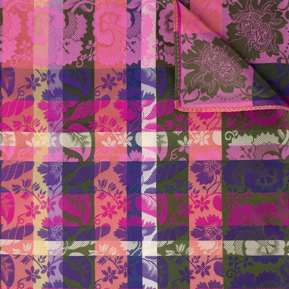 Estelle Silkeskjerf  ⎮  31