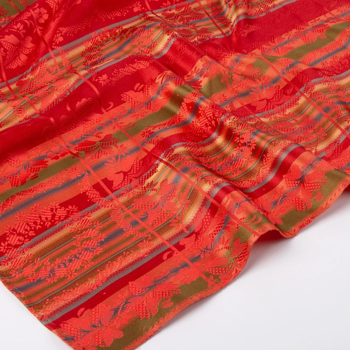 Victoria Silkeskjerf  ⎮  55