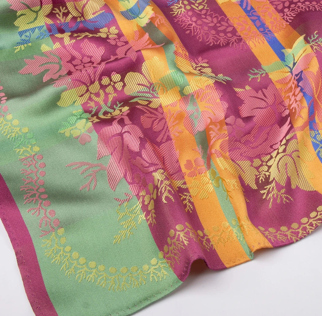 Madeleine Silkeskjerf  ⎮  2