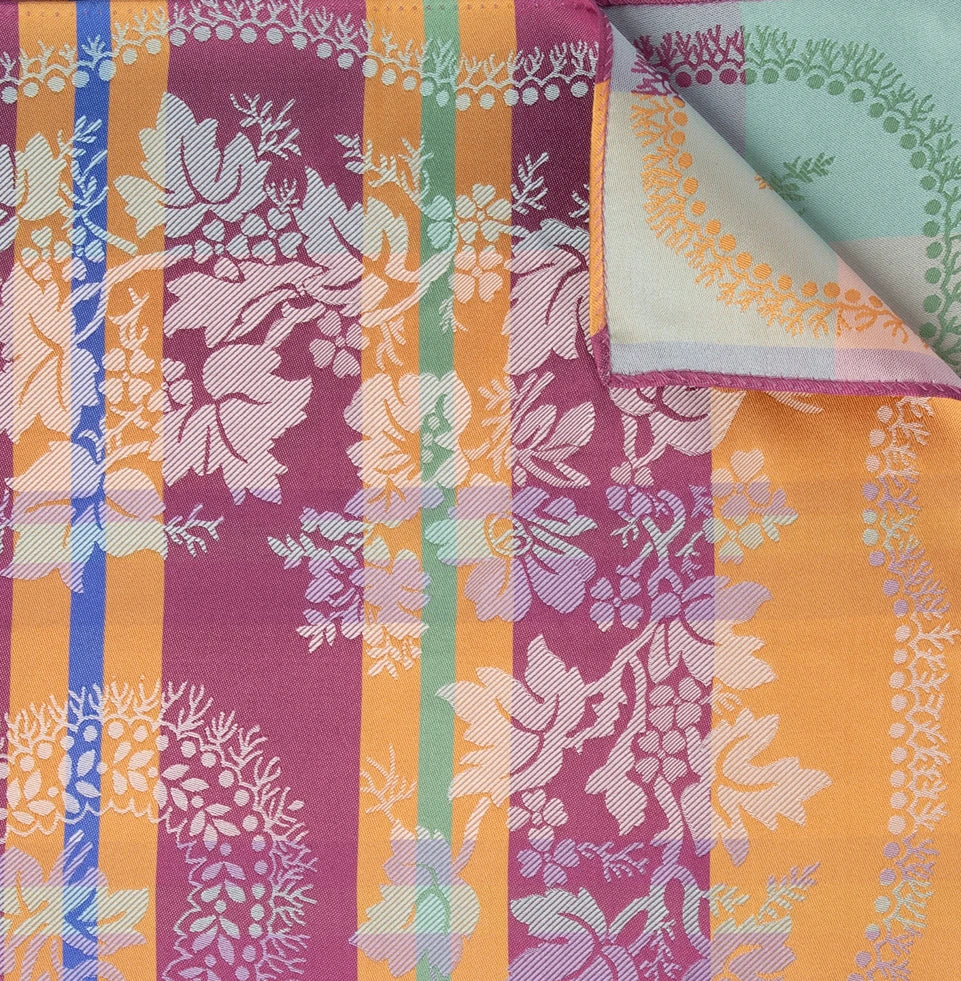 Madeleine Silkeskjerf  ⎮  20