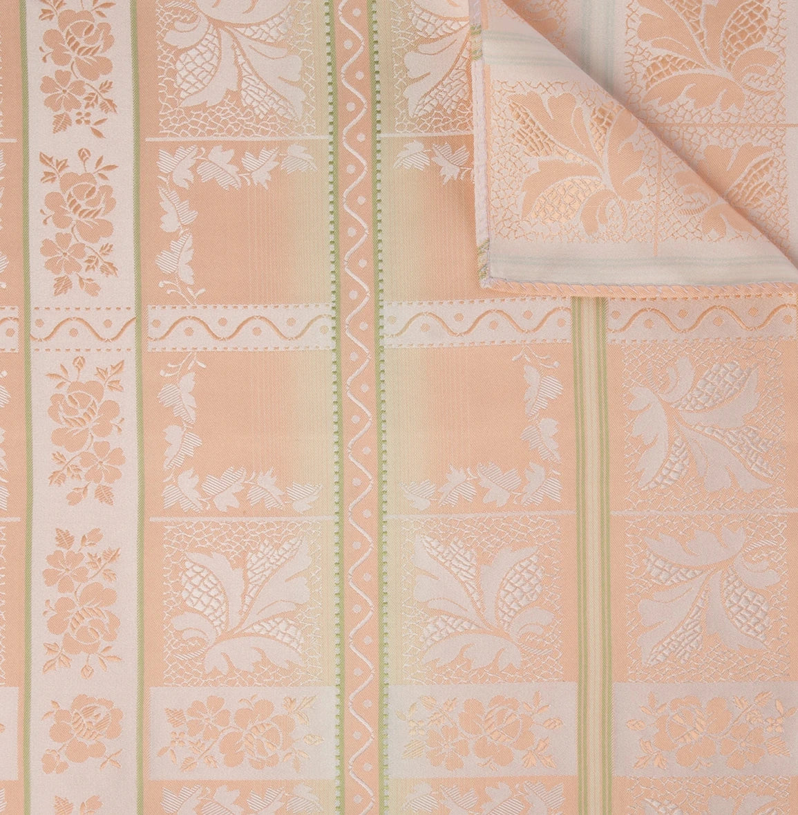 Lise Silkeskjerf  ⎮  7