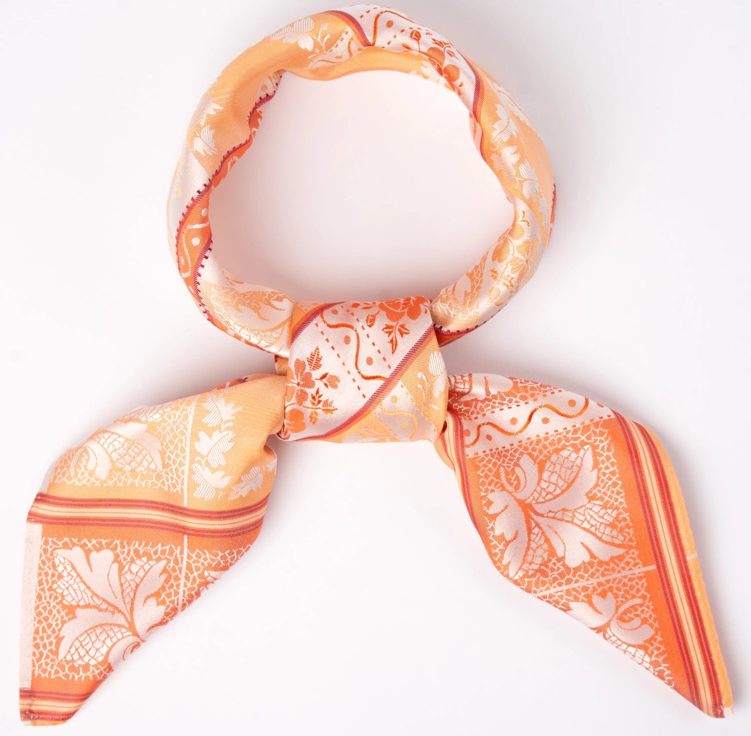 Lise Silkeskjerf  ⎮  8