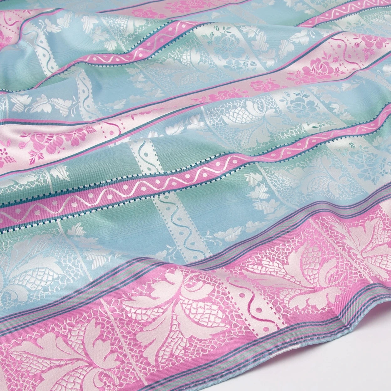 Lise Silkeskjerf  ⎮  9