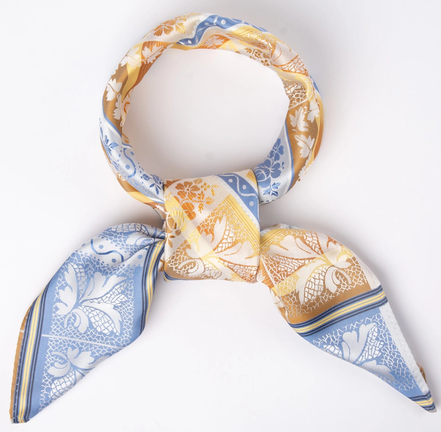 Lise Silkeskjerf  ⎮  11