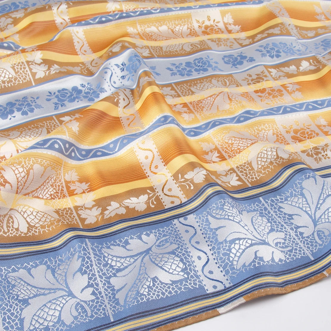 Lise Silkeskjerf  ⎮  11