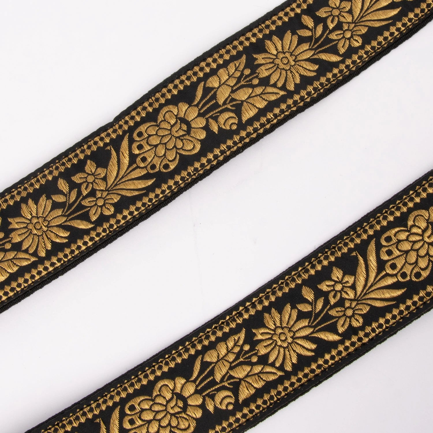 Folklore bukseseler  ⎮  Gull