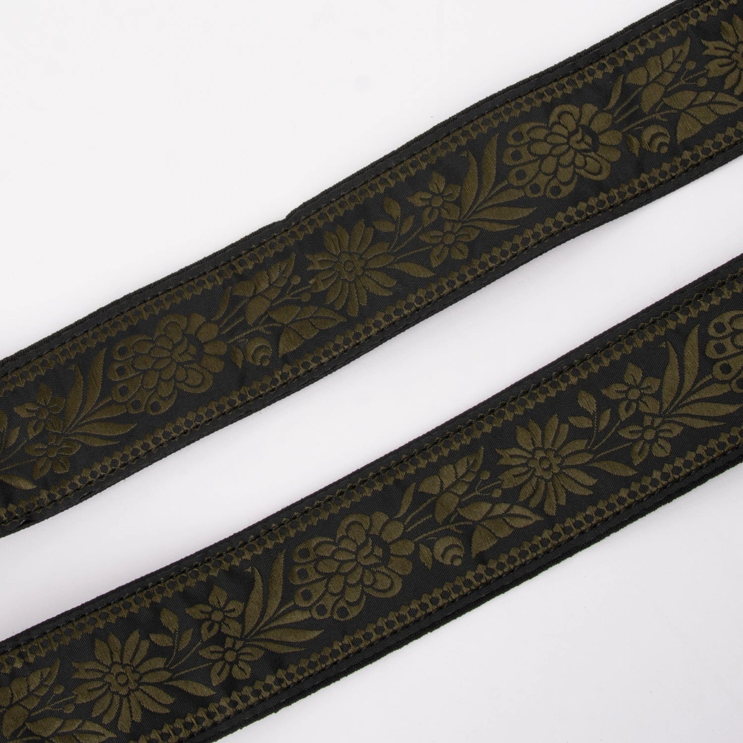 Folklore bukseseler  ⎮  Oliven