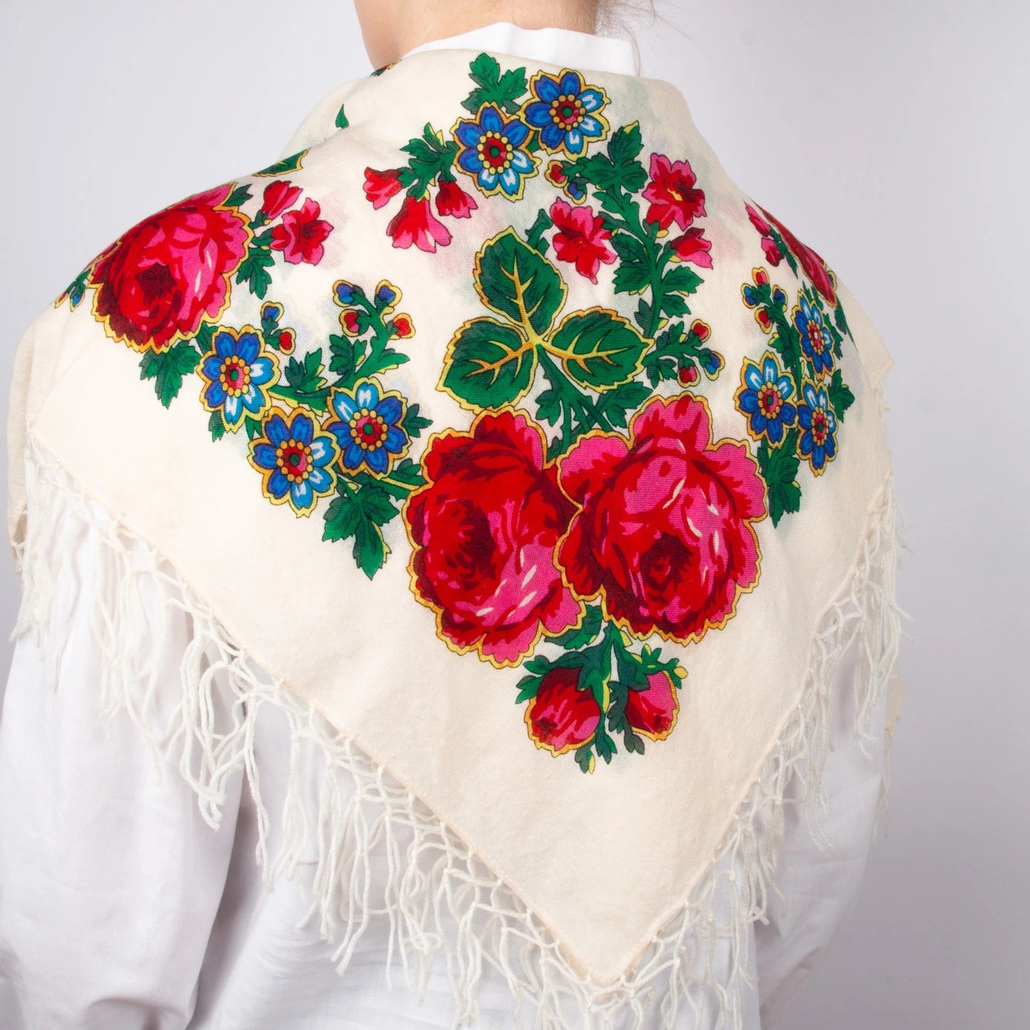 Roses for Madeleine  ⎮  Frynset